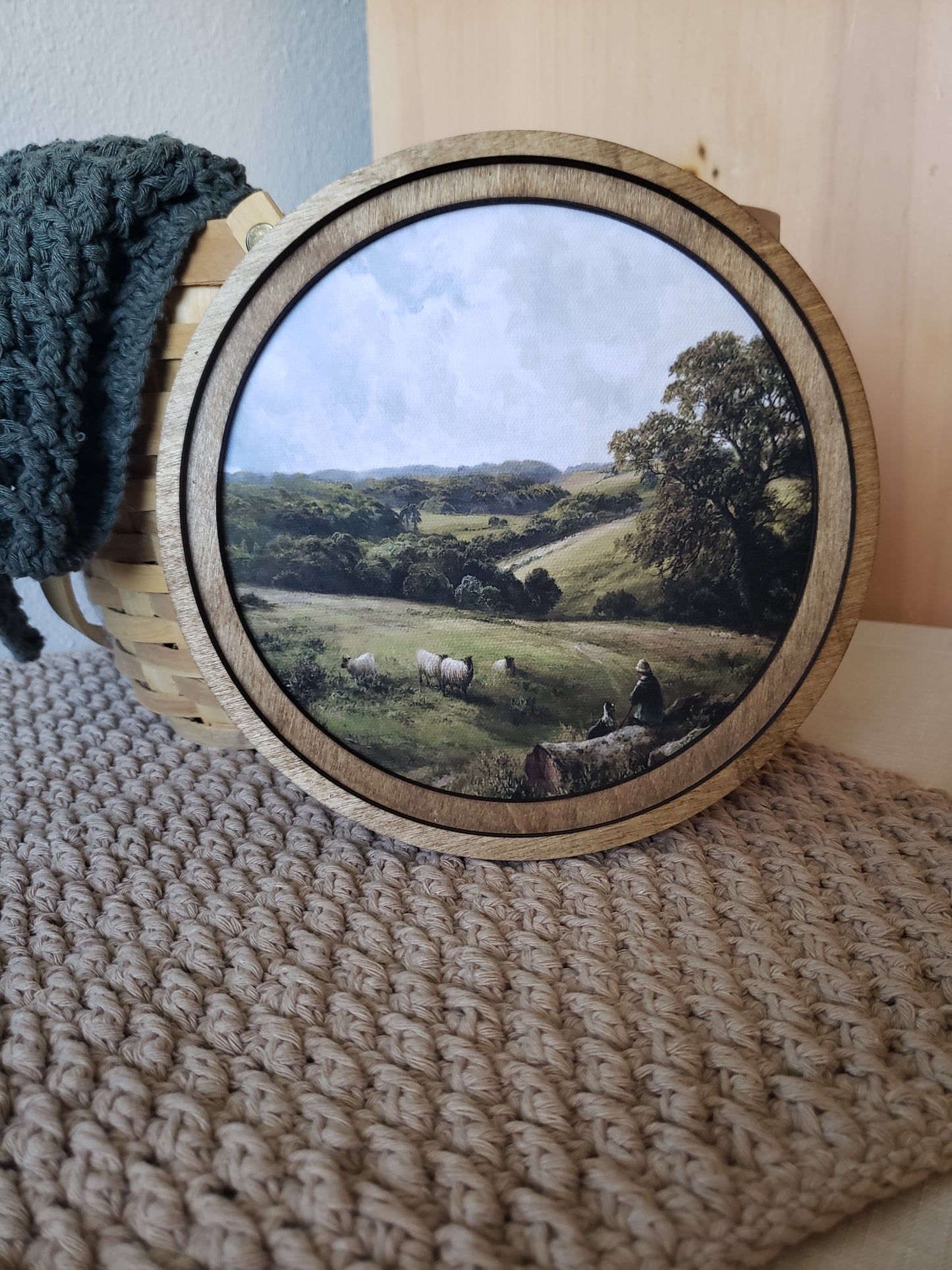 8" Round Sheep Art